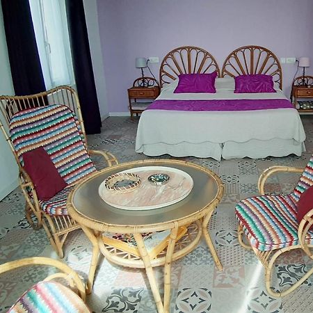 Chambre D'Hotes Du Mas Julianas Сен-Лоран-де-ла-Саланк Экстерьер фото